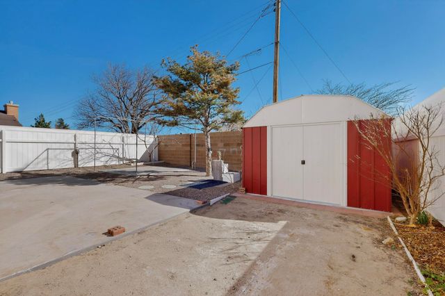 524 Lone River Trail SW, Albuquerque, NM 87121