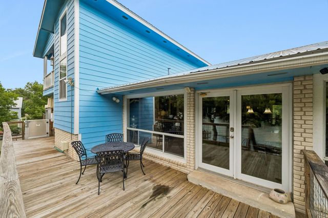 160 Lakeside DR, Seguin, TX 78155
