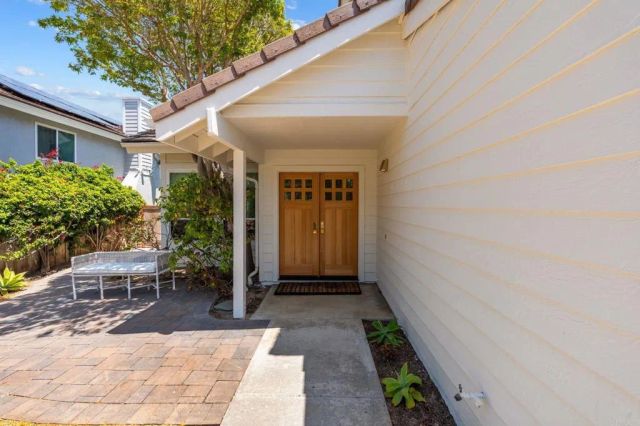 1151 Kildeer Ct, Encinitas, CA 92024