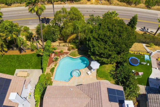 1151 Kildeer Ct, Encinitas, CA 92024