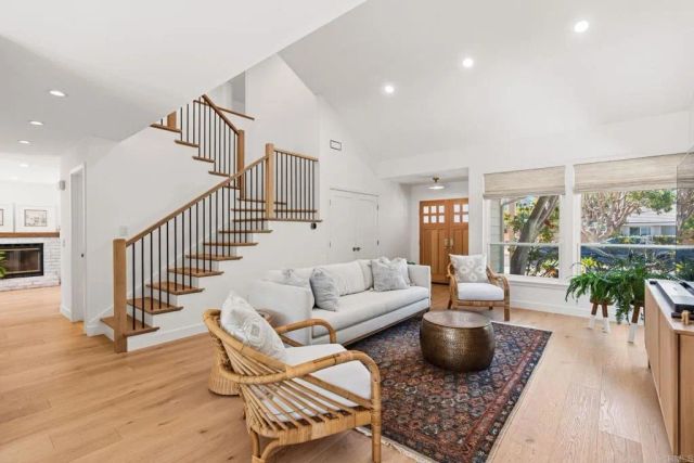 1151 Kildeer Ct, Encinitas, CA 92024