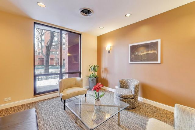 901 S PLYMOUTH Court 303, Chicago, IL 60605