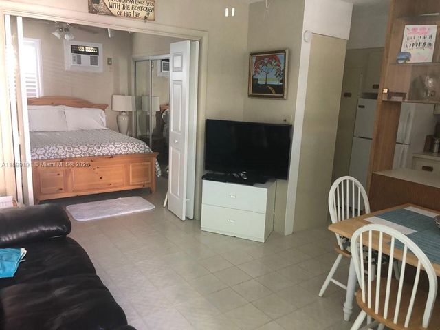 1500 S Surf Rd 5, Hollywood, FL 33019