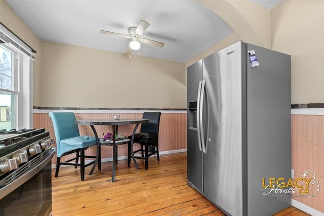 2926 Charlesgate Avenue, Wyoming, MI 49509