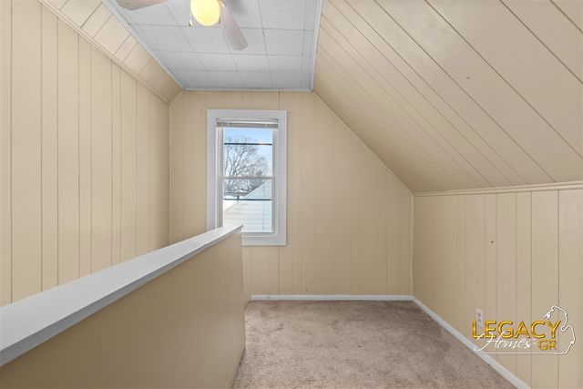 2926 Charlesgate Avenue, Wyoming, MI 49509