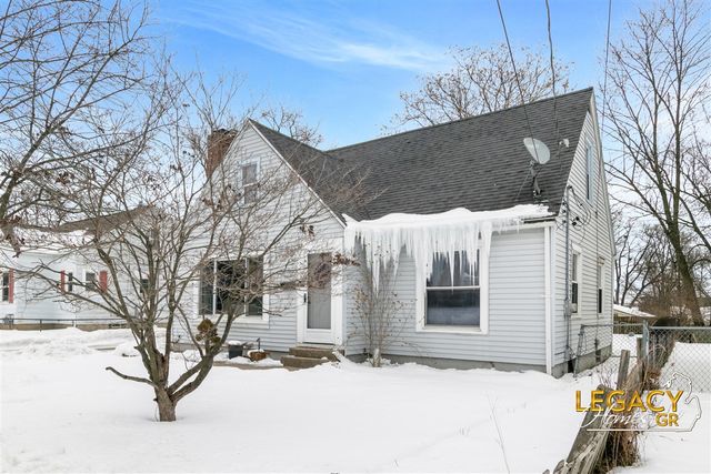 2926 Charlesgate Avenue, Wyoming, MI 49509