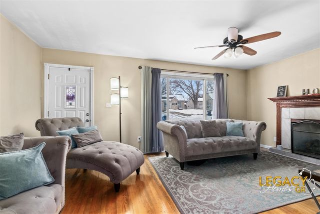 2926 Charlesgate Avenue, Wyoming, MI 49509