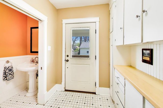 791 Lincoln Street, Hobart, IN 46342