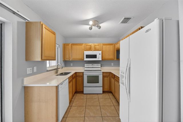 2258 FLUORSHIRE DRIVE, Brandon, FL 33511