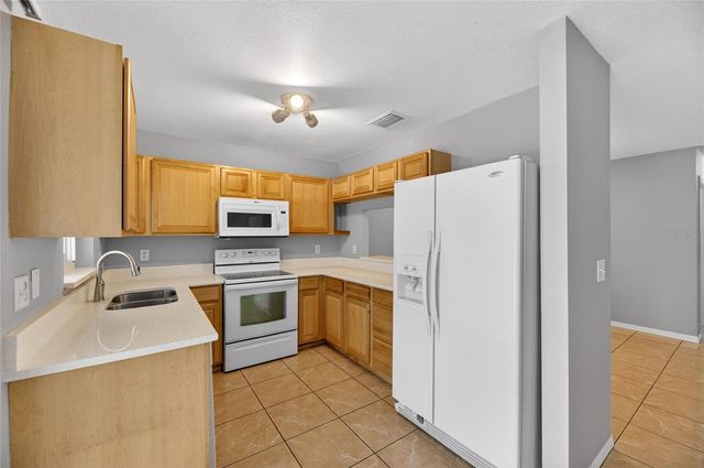 2258 FLUORSHIRE DRIVE, Brandon, FL 33511