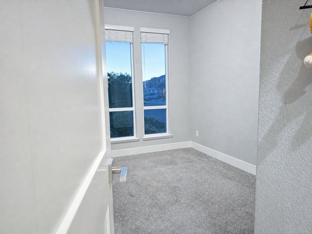 10021 Carinata Dr, Elk Grove, CA 95757