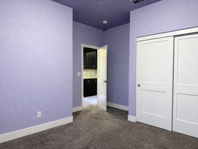 10021 Carinata Dr, Elk Grove, CA 95757