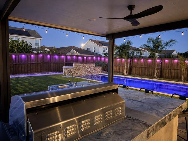 10021 Carinata Dr, Elk Grove, CA 95757
