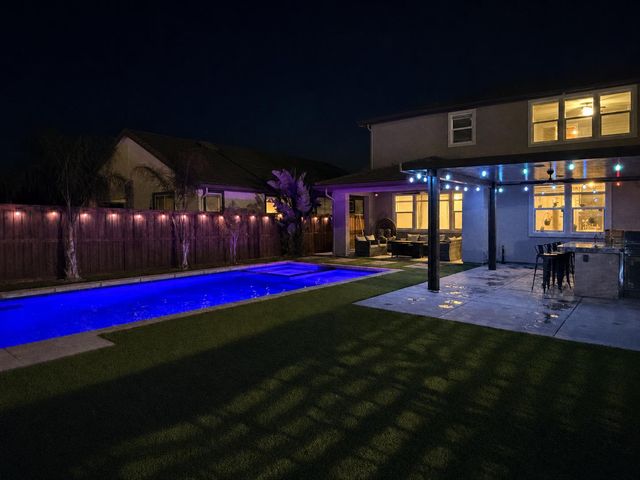 10021 Carinata Dr, Elk Grove, CA 95757