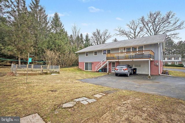 1033 S MOUNT JOY ST, Elizabethtown, PA 17022