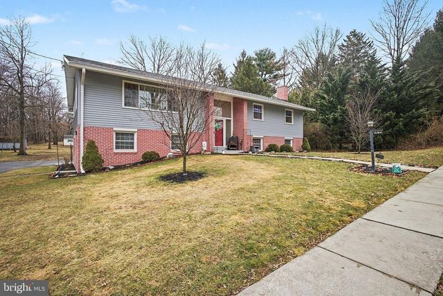 1033 S MOUNT JOY ST, Elizabethtown, PA 17022