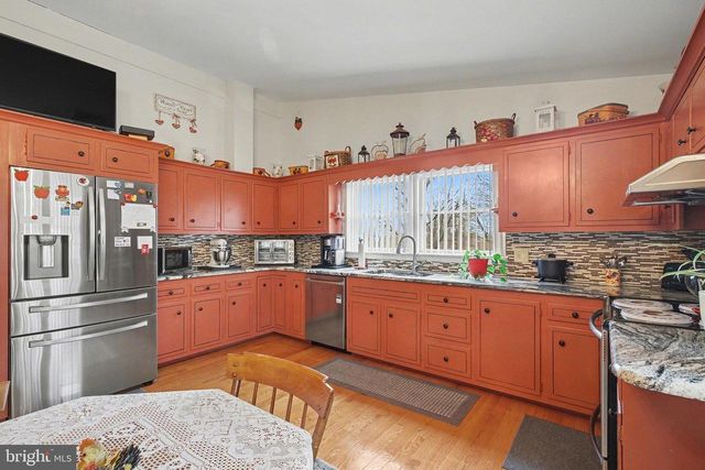 1033 S MOUNT JOY ST, Elizabethtown, PA 17022