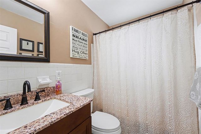 11653 PINEDALE AVENUE, Seminole, FL 33772