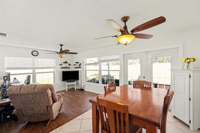 11653 PINEDALE AVENUE, Seminole, FL 33772