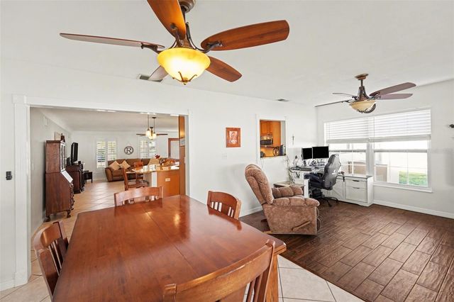 11653 PINEDALE AVENUE, Seminole, FL 33772