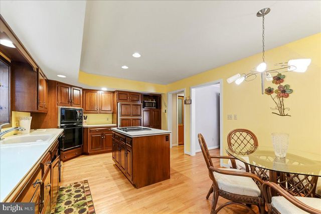 531 CHANDLER MILL RD, Kennett Square, PA 19348