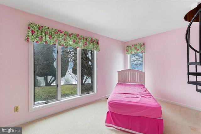 531 CHANDLER MILL RD, Kennett Square, PA 19348