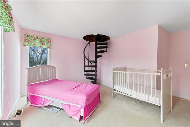 531 CHANDLER MILL RD, Kennett Square, PA 19348