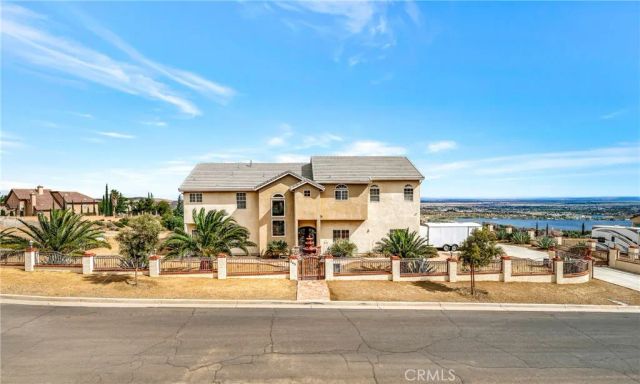 345 Lakeview, Palmdale, CA 93551