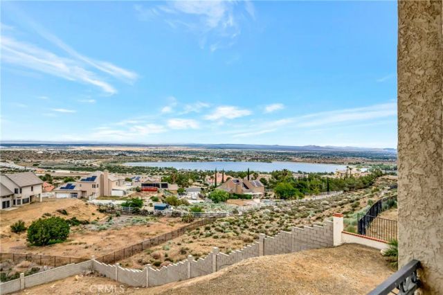345 Lakeview, Palmdale, CA 93551