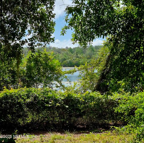 282 BYRD Road, Crescent City, FL 32112