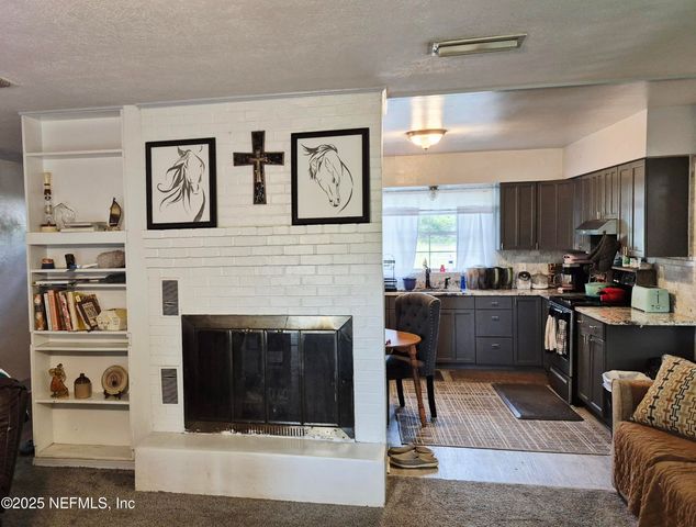 282 BYRD Road, Crescent City, FL 32112