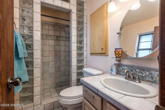 2303 Uranus Avenue, Las Cruces, NM 88012