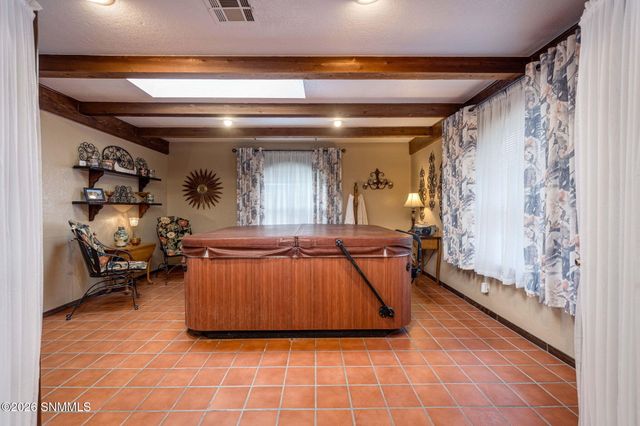 2303 Uranus Avenue, Las Cruces, NM 88012