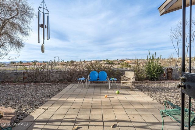 2303 Uranus Avenue, Las Cruces, NM 88012