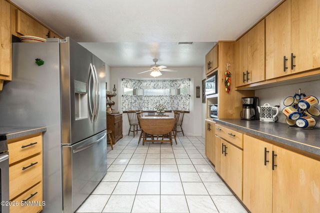 2303 Uranus Avenue, Las Cruces, NM 88012