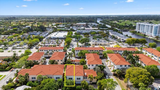 2502 N Dixie Highway 55, Lake Worth Beach, FL 33460