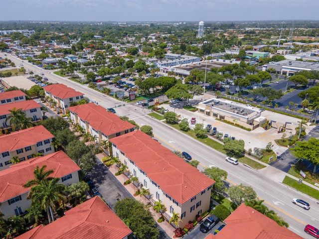 2502 N Dixie Highway 55, Lake Worth Beach, FL 33460