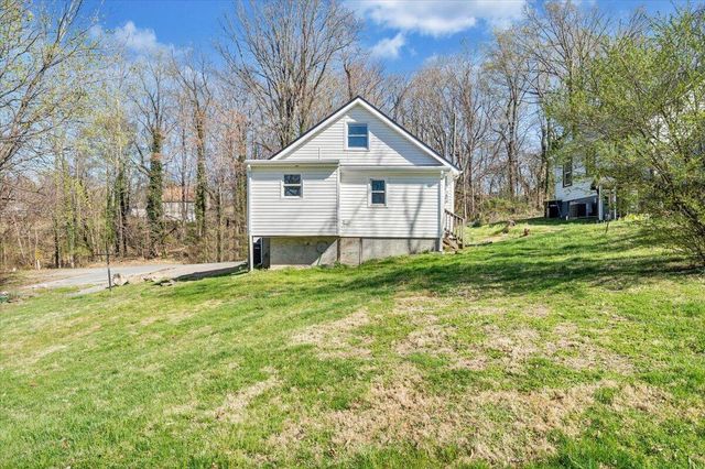105 Mamie AVE, Rocky Mount, VA 24151