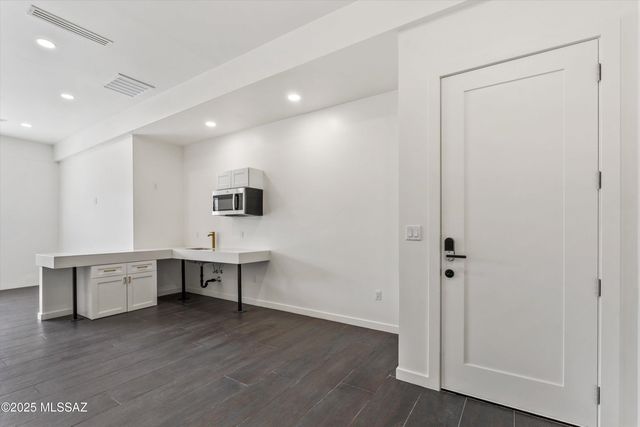 443 S Stone Avenue, Tucson, AZ 85701