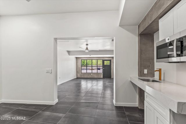 443 S Stone Avenue, Tucson, AZ 85701