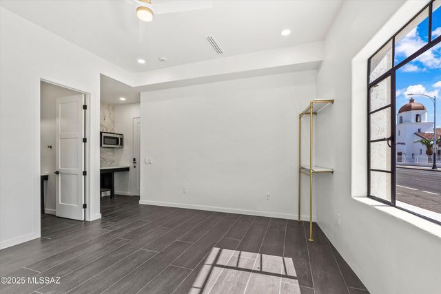 443 S Stone Avenue, Tucson, AZ 85701