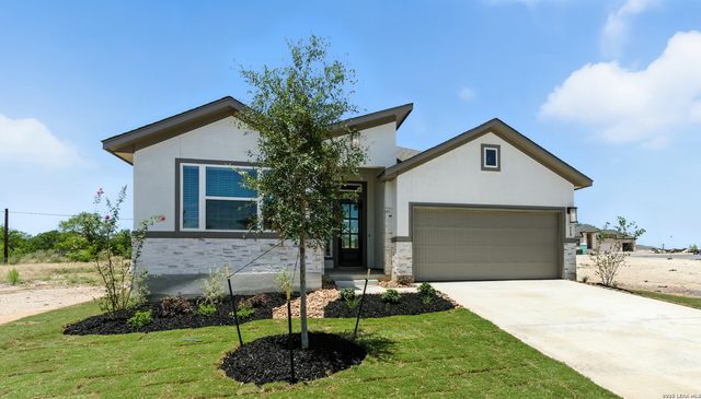 165 Mountain Oak, Castroville, TX 78009