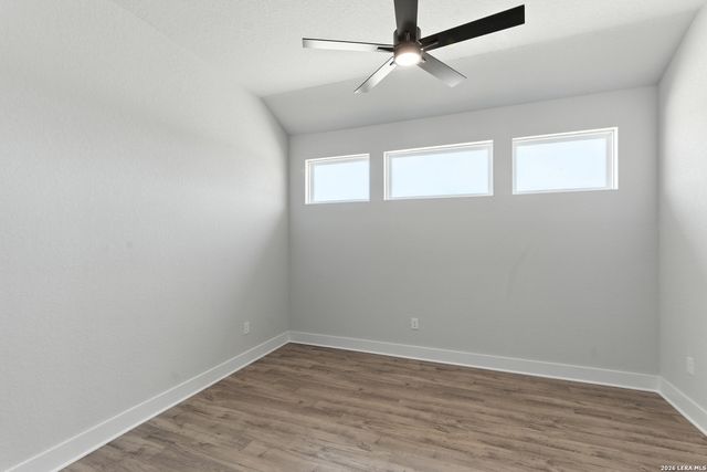 165 Mountain Oak, Castroville, TX 78009