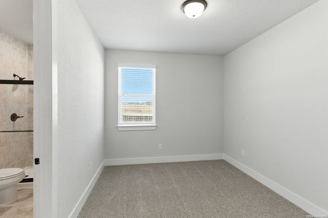 165 Mountain Oak, Castroville, TX 78009