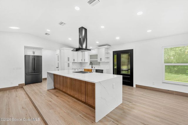 3271 Majestic Oak Drive, St. Cloud, FL 34771