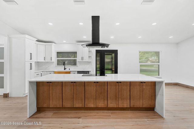 3271 Majestic Oak Drive, St. Cloud, FL 34771
