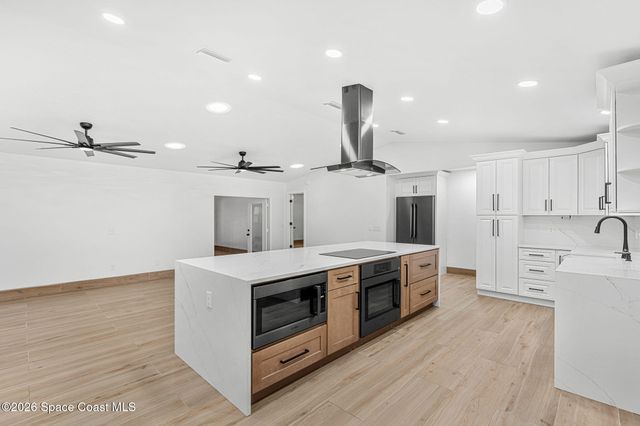 3271 Majestic Oak Drive, St. Cloud, FL 34771