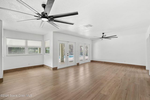 3271 Majestic Oak Drive, St. Cloud, FL 34771