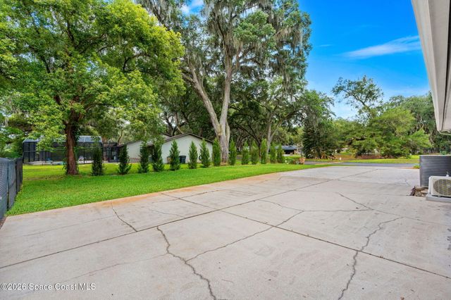 3271 Majestic Oak Drive, St. Cloud, FL 34771