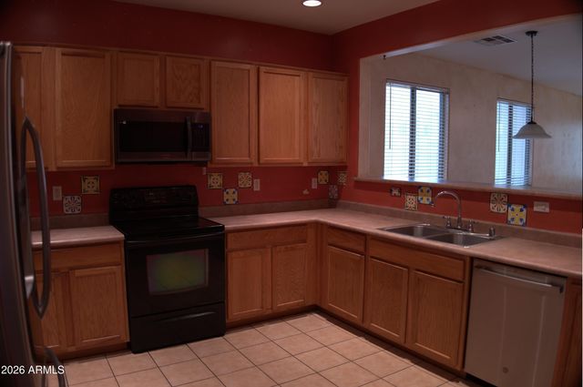 6801 W Maldonado Road, Laveen, AZ 85339